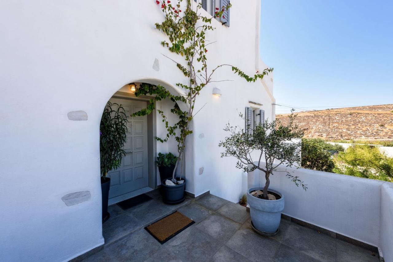 Hara'S Villa In Naousa , Paros Экстерьер фото